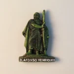 Front view of the Portugal Afonso I Statue Fridge Magnet, a travel souvenir.