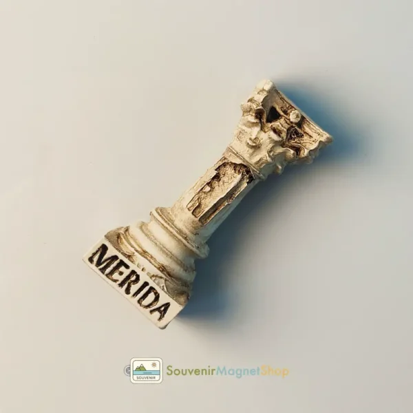 Right side view of the Spain Merida Roman Column fridge magnet