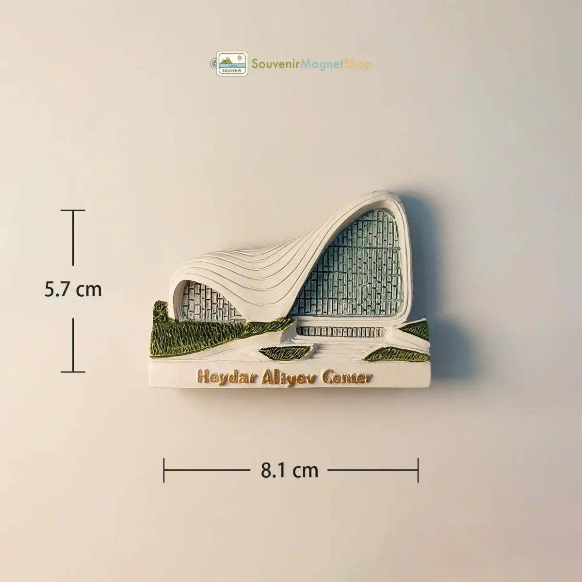 Size view of the Azerbaijan Baku Heydar Aliyev Center fridge magnet, showcasing dimensions.