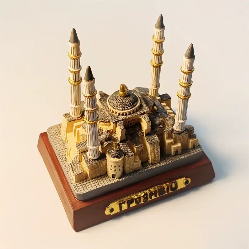 Turkey Istanbul Sultan Ahmed Mosque decorative figurine, front view.