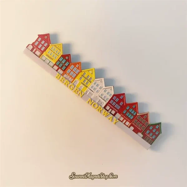 Bergen Bryggen colorful houses travel gift magnet, ideal for commemorating a trip to Norway.