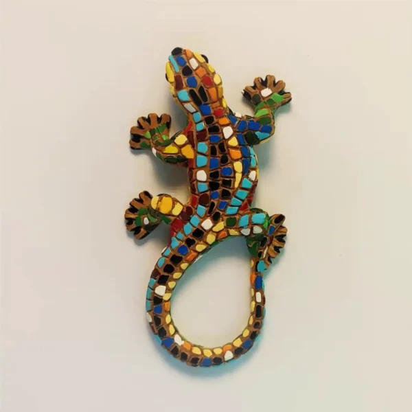 Front view of a colorful Barcelona Park Güell mosaic lizard fridge magnet, featuring Gaudi's iconic design.