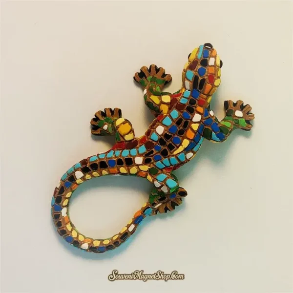 Barcelona Park Güell mosaic lizard magnet, a perfect travel gift depicting Gaudi's famous 'El Drac' salamander.