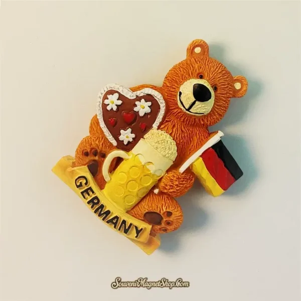Munich Beer Bear travel gift magnet, perfect keepsake with German flag, beer, and heart design.