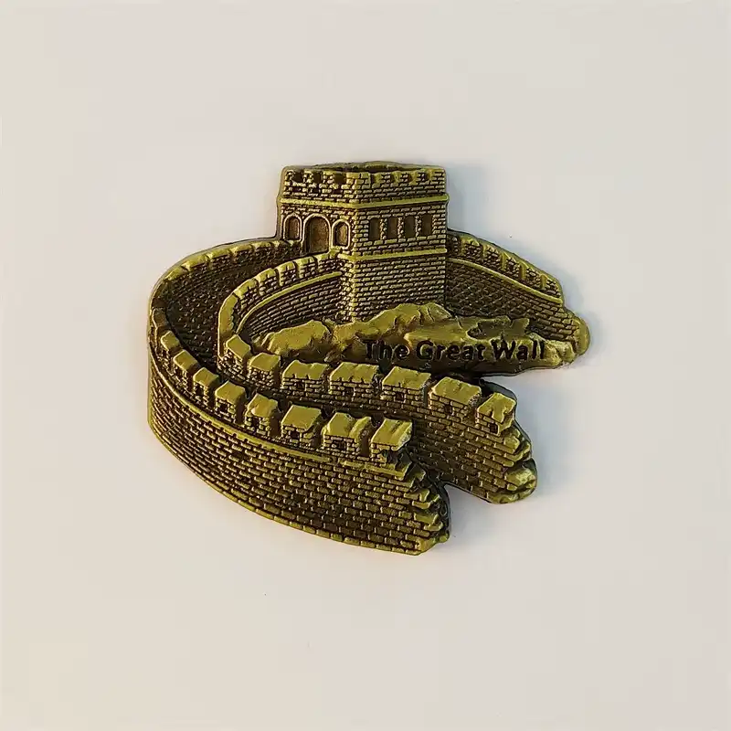 china-beijing-great-wall-fridge-magnet-front Front view of antique bronze Great Wall of China fridge magnet with watchtower and The Great Wall lettering